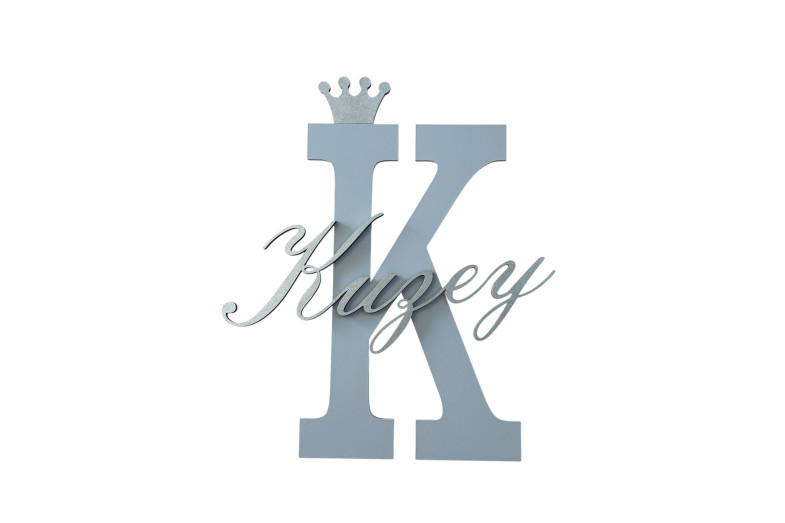 Ahşap Bebek ve Hastane Odası İsimli Kapı Süsü